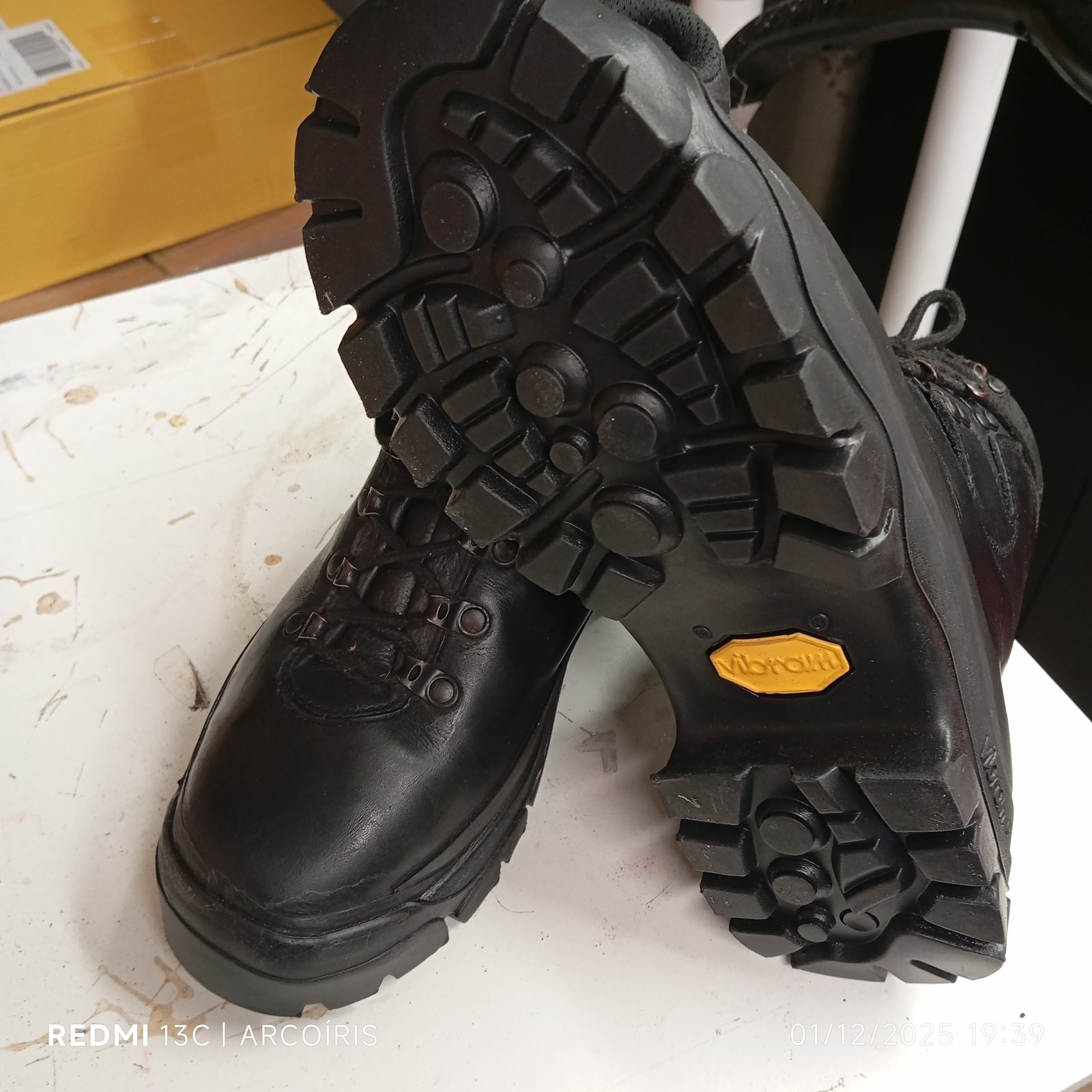 Bergschuh mit neuer Vibram Sohle – Reparatur Ergebnis